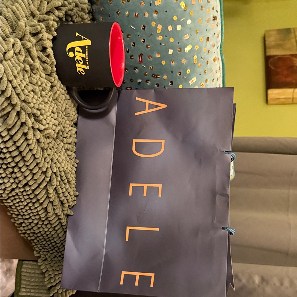 Adele Black and Red Mug with Gift Bag